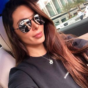 Meet your Posher, Catalina